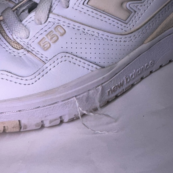 Used New Balance White Sneakers women’s sz 5 550 shoes - Picture 2 of 9